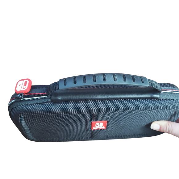 Nintendo Switch Black Case with Top Handle Full Zip Around Travel Stand - Picture 2 of 11